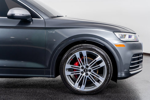 Used 2018 Audi SQ5 Prestige w/ Prestige Package image 6