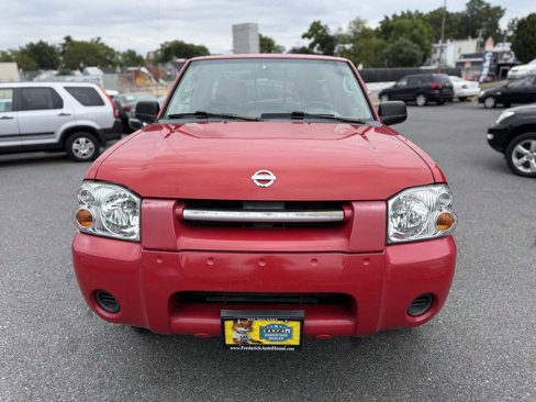 Used 2002 Nissan Frontier XE image 2