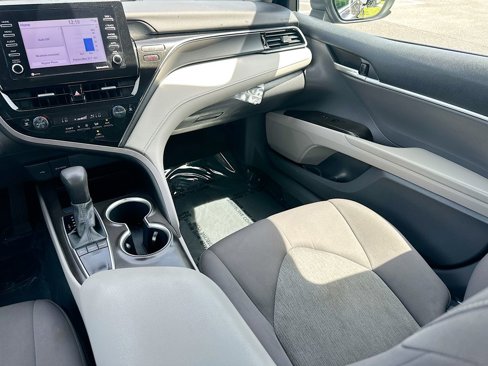 Used 2023 Toyota Camry LE image 22