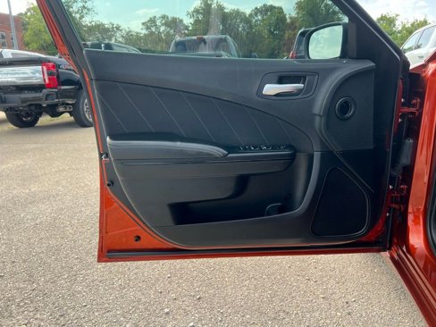 Used 2020 Dodge Charger SXT w/ Blacktop Package image 12