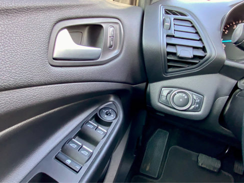 Used 2019 Ford Escape SEL image 53