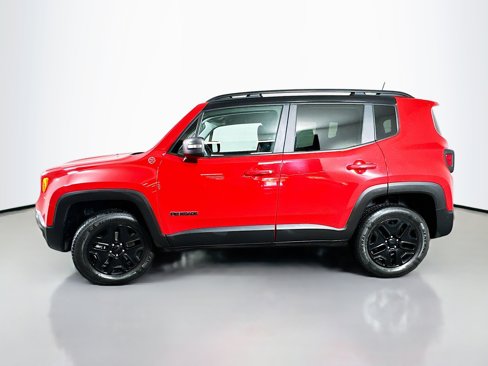 Used 2018 Jeep Renegade Trailhawk w/ Cold Weather Group II image 4