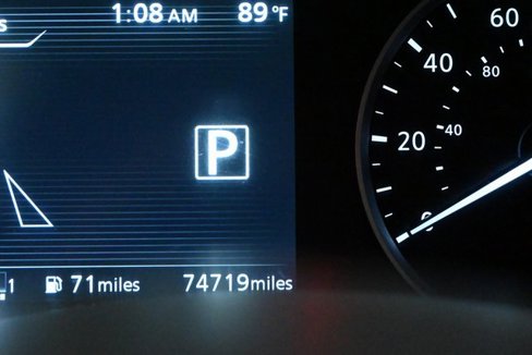Used 2019 Nissan Kicks SV image 3