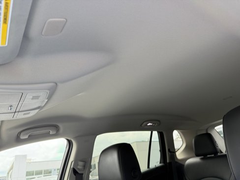 Used 2019 Buick Envision Essence w/ LPO, Road Trip Package image 24