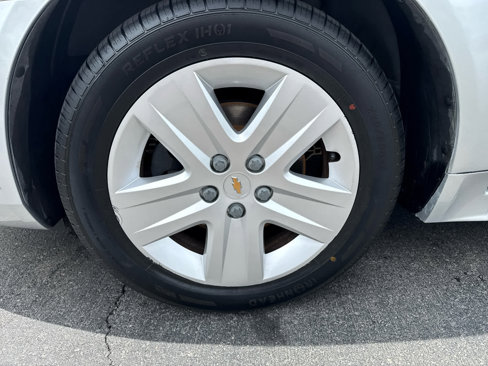 Used 2011 Chevrolet Impala LS image 9