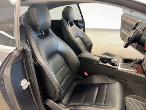 Used 2010 Mercedes-Benz E 550 Coupe image 31