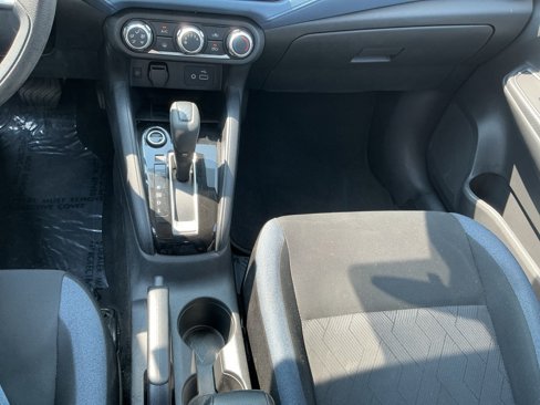 Used 2023 Nissan Versa SV image 23