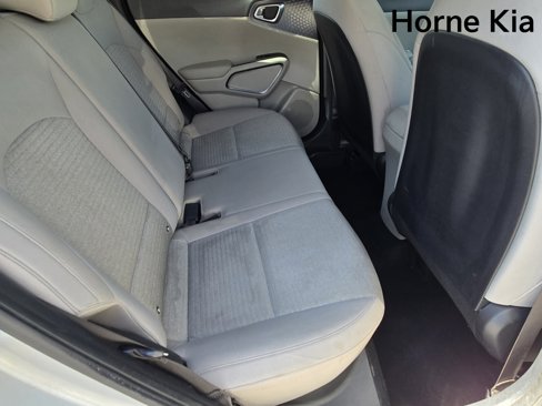 Used 2020 Kia Soul S image 12