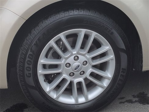 Used 2017 Ford Flex SEL w/ Equipment Group 202A image 16