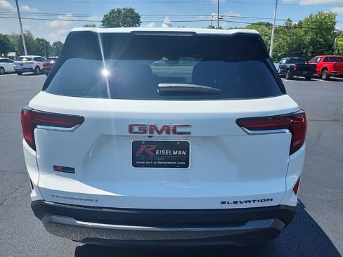 New 2026 GMC Terrain Elevation image 4