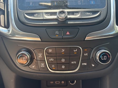 Used 2024 Chevrolet Equinox LT image 22
