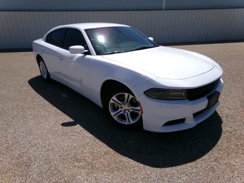Used 2021 Dodge Charger SXT w/ Leather Interior Group image 3