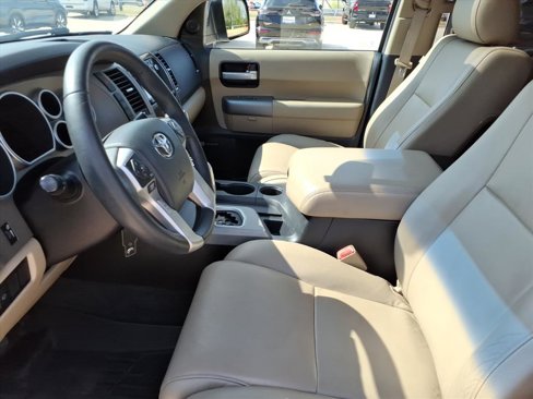 Used 2014 Toyota Sequoia Limited image 18
