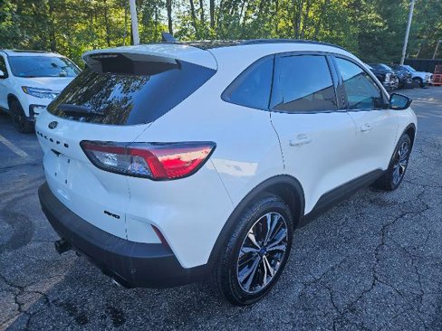 Certified 2022 Ford Escape SEL w/ SEL Stealth AWD Package image 5