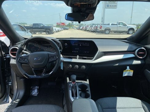 New 2025 Chevrolet Trax RS w/ Sunroof Package image 19