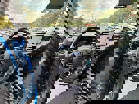New 2025 Ford Maverick XL w/ Equipment Group 101A image 13