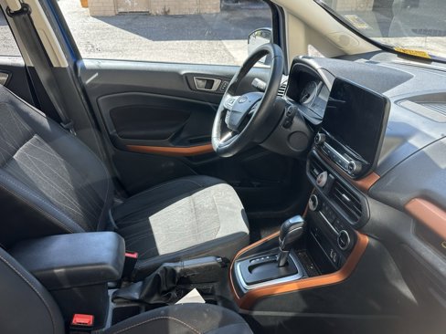 Used 2021 Ford EcoSport SE w/ SE Appearance Package image 5