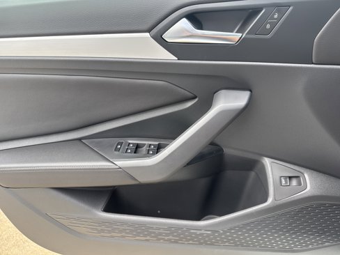 New 2025 Volkswagen Jetta Sport image 8