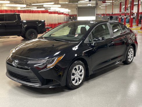Used 2025 Toyota Corolla LE image 5