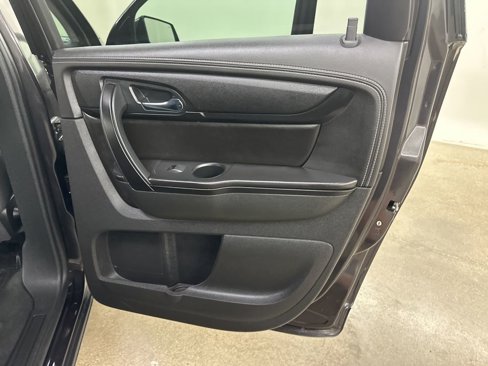 Used 2017 Chevrolet Traverse LT image 22
