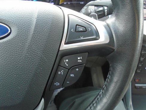 Used 2015 Ford Edge Titanium w/ Technology Package image 19