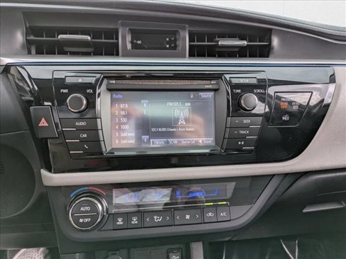 Used 2014 Toyota Corolla LE image 14