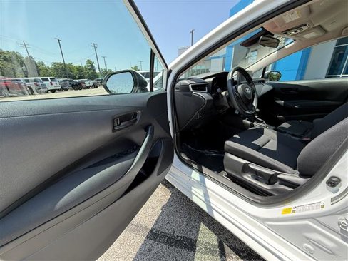Used 2024 Toyota Corolla LE image 11
