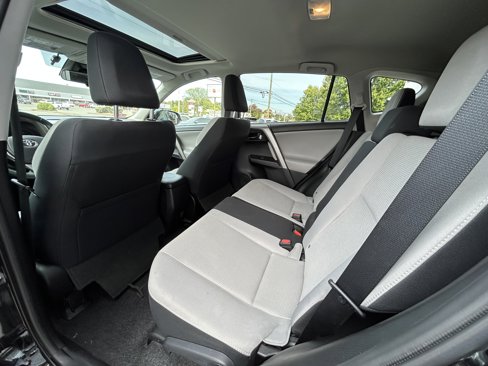 Used 2017 Toyota RAV4 XLE image 7