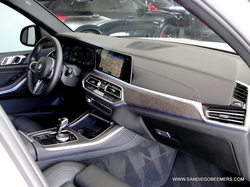 Used 2022 BMW X5 sDrive40i w/ M Sport Package image 34
