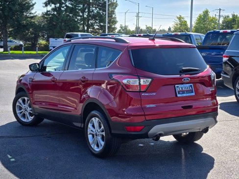 Used 2018 Ford Escape SE image 13
