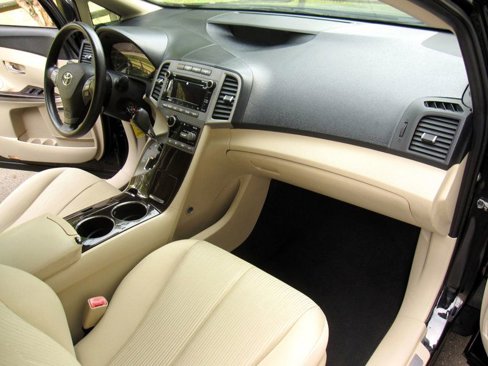 Used 2010 Toyota Venza AWD image 23