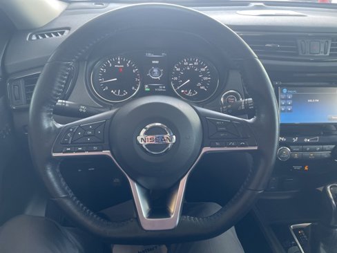 Used 2017 Nissan Rogue SL image 17