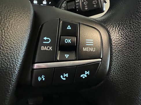Used 2020 Ford Escape SE image 24