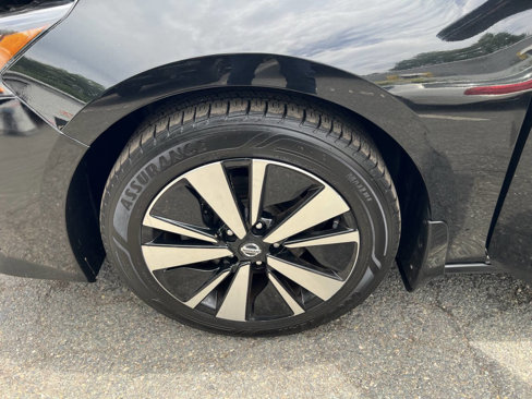 Used 2021 Nissan Altima 2.5 SV w/ SV Premium Package image 32