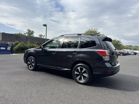 Used 2018 Subaru Forester 2.5i Premium w/ All-Weather Package image 7