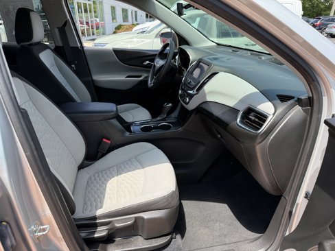 Used 2021 Chevrolet Equinox LS w/ LS Convenience Package image 23