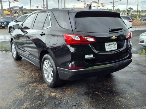 Used 2019 Chevrolet Equinox LT w/ Driver Convenience Package image 2