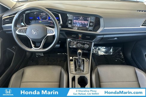 Used 2024 Volkswagen Jetta SE image 16