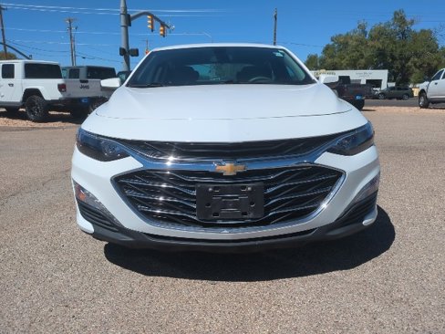 Used 2019 Chevrolet Malibu LT image 2