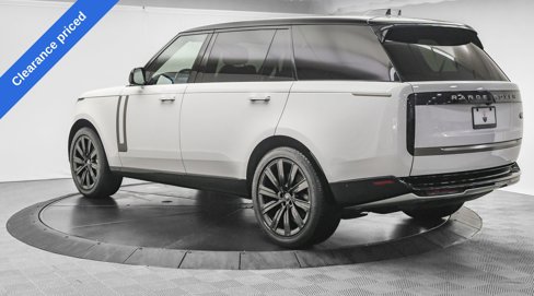 Used 2023 Land Rover Range Rover Long Wheelbase SE image 5