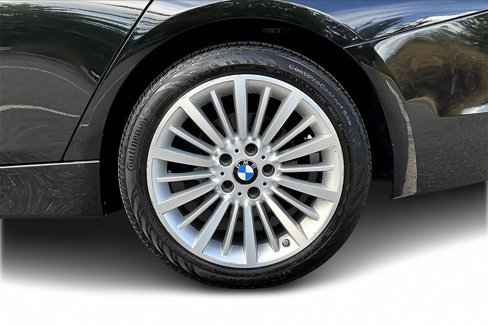 Used 2015 BMW 328i Sedan w/ Premium Package image 32