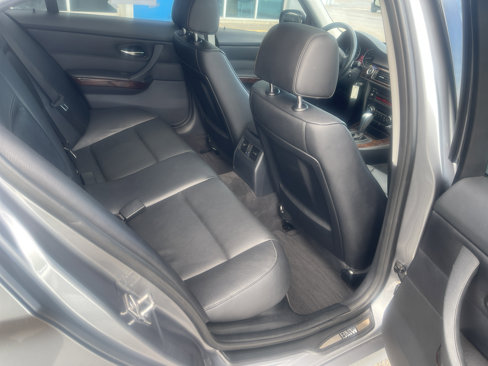Used 2011 BMW 328i xDrive Sedan image 17
