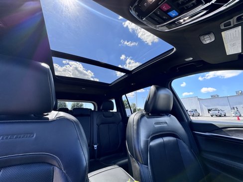 Certified 2021 Jeep Grand Cherokee L Overland image 21