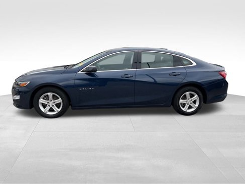 Certified 2022 Chevrolet Malibu LT image 2
