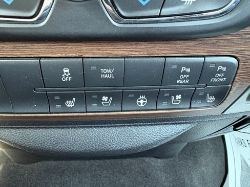 Used 2016 RAM 1500 Laramie w/ Convenience Group image 31