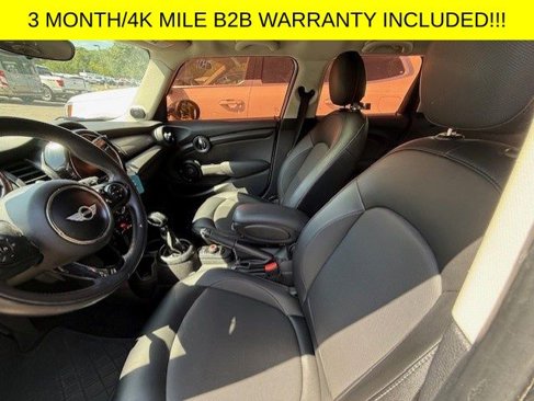 Used 2018 MINI Cooper 4-Door Hardtop image 10