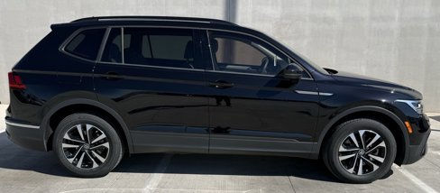 Used 2022 Volkswagen Tiguan S image 3