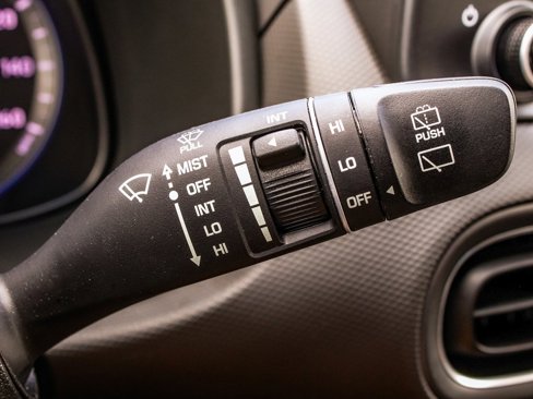 Used 2023 Hyundai Kona SEL image 28