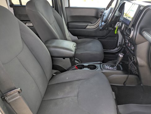 Used 2018 Jeep Wrangler Unlimited Sport w/ Connectivity Group image 12