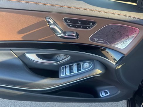 Used 2020 Mercedes-Benz S 560 4MATIC Sedan image 10